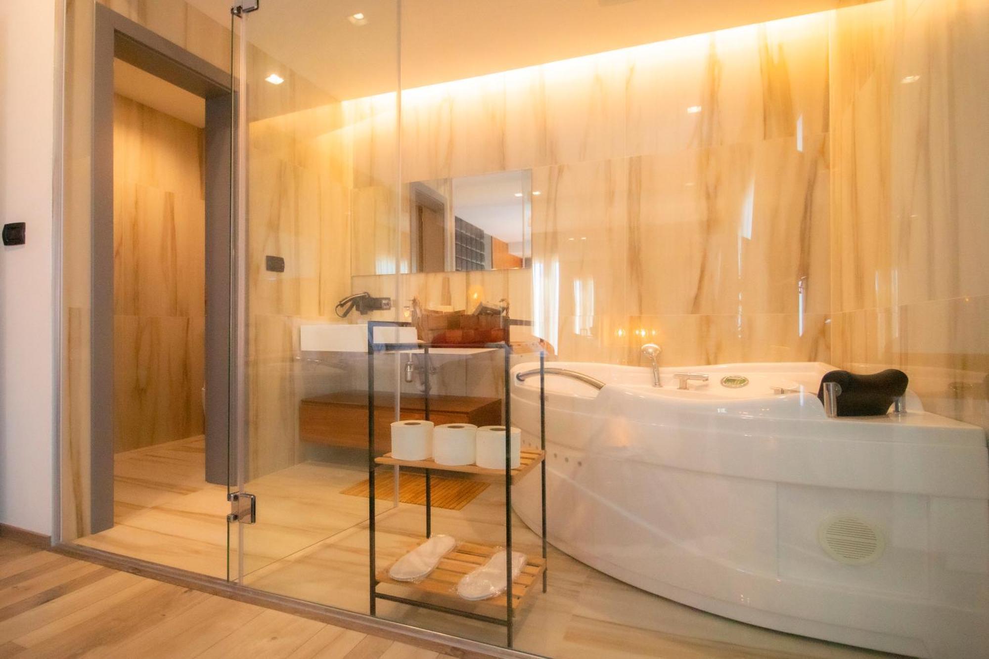 Elite Luxury Boutique Hotel